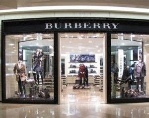 burberry nel lazio|Negozi di abbigliamento Burberry nella regione Lazio.